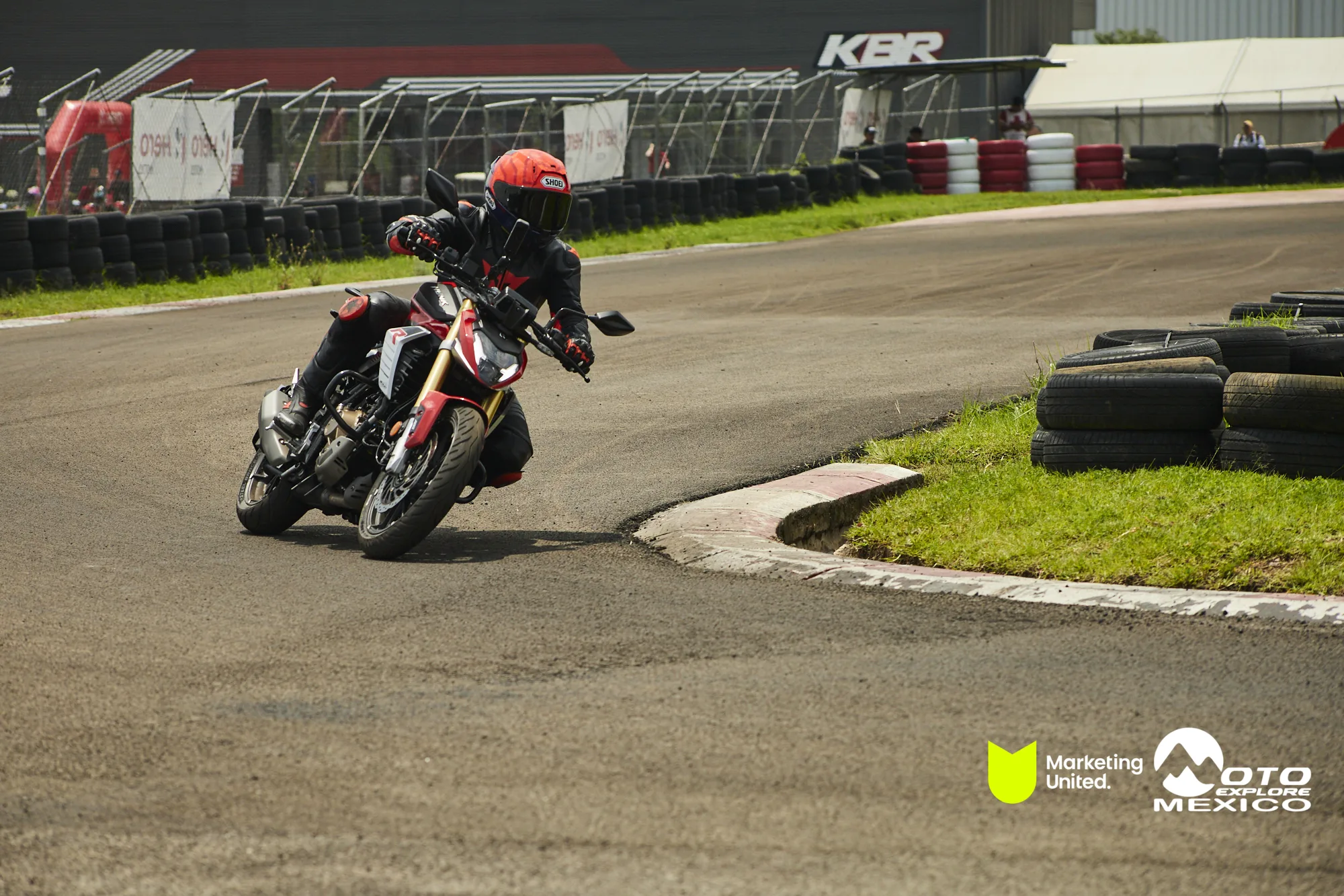 HUNK TRACKDAY 108
